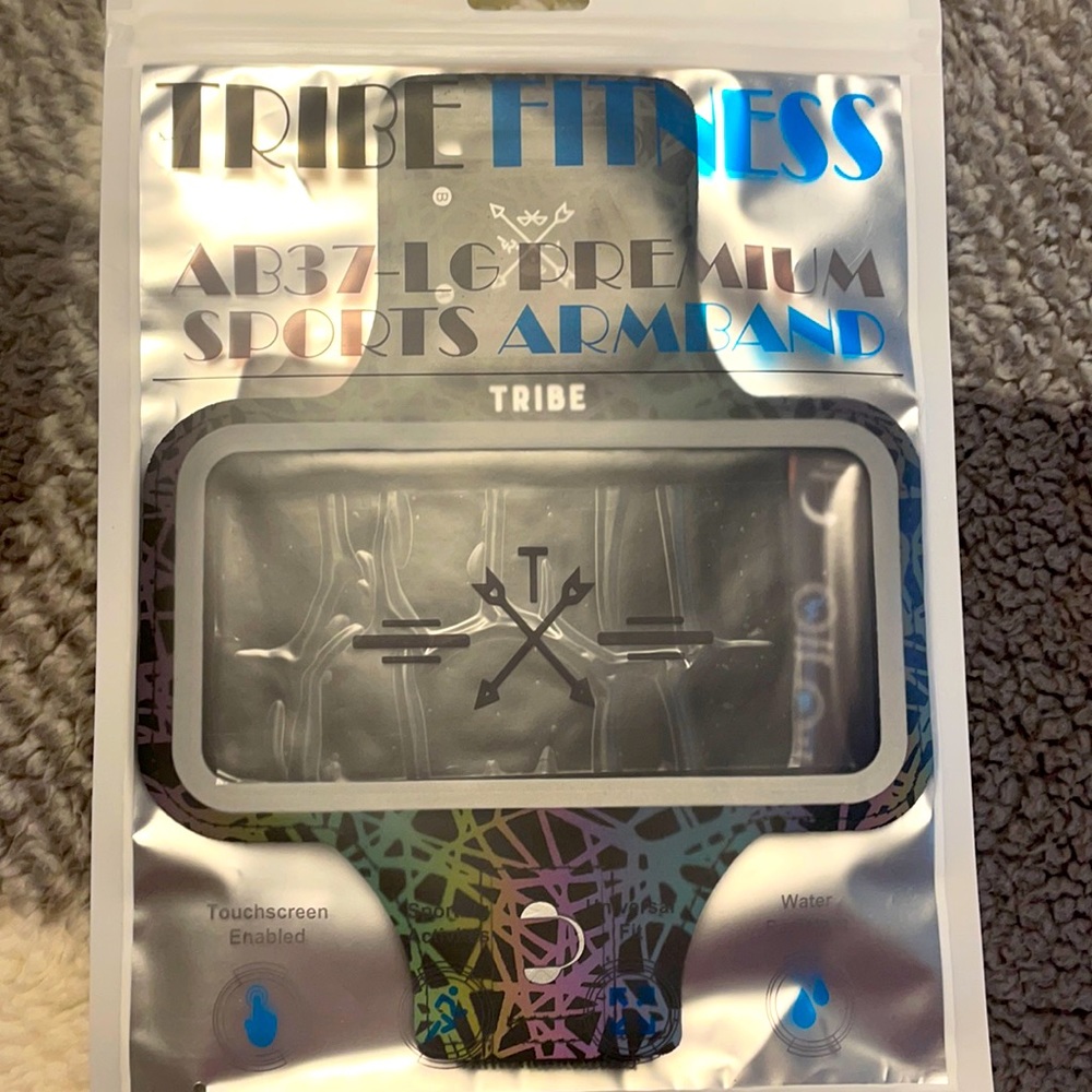 Tribe Fitness Sports Armband